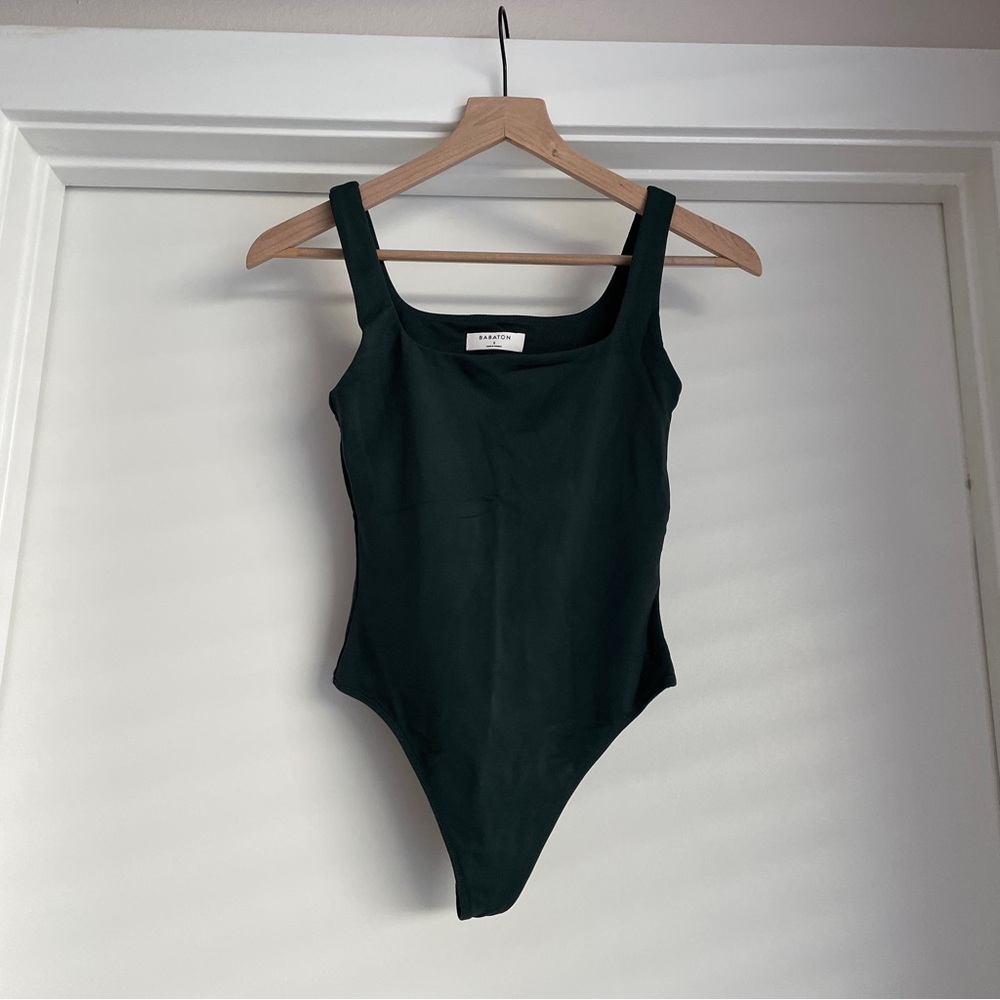 Aritzia Babaton Contour Squareneck Bodysuit